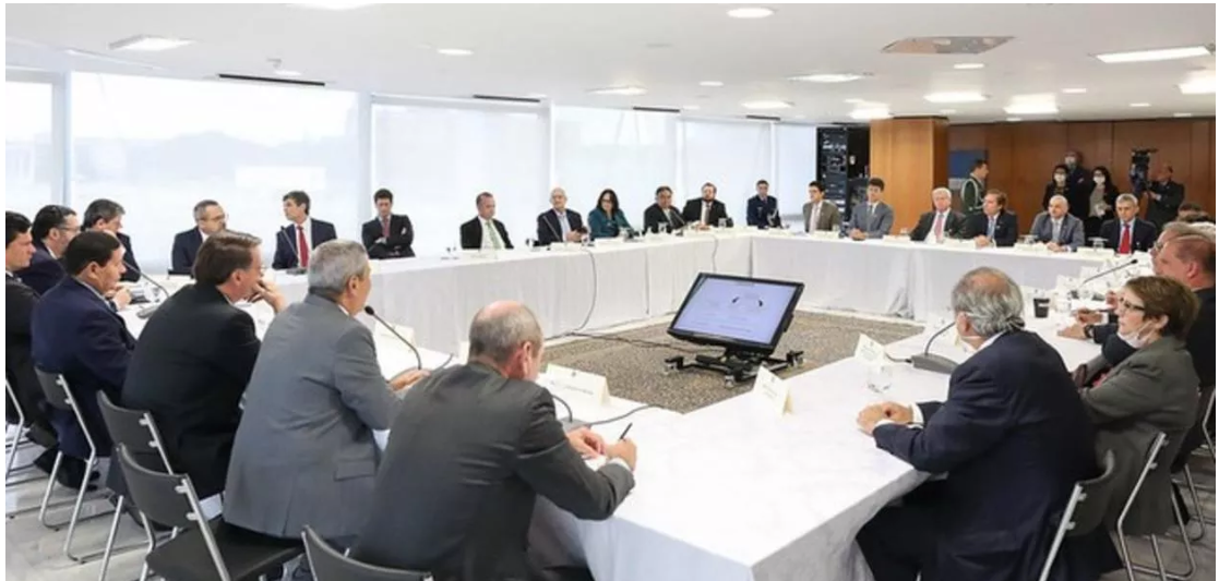 Entenda a disputa entre Sérgio Moro e Jair Bolsonaro